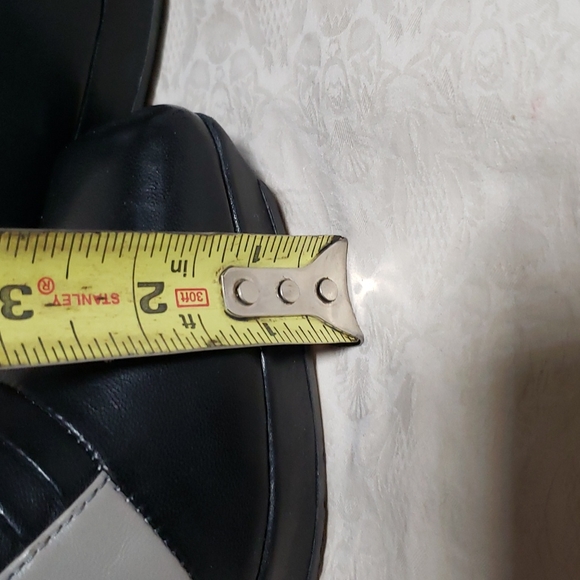 John Fluevog Portside Chunky Heel Color Block Pump - Picture 8 of 12